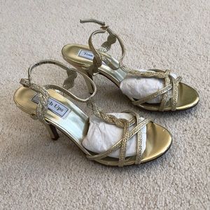 NWOB Touch Ups Fran Dress Sandal